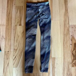 Under Armour Black and White Athletic Leggings - XS, Very Cute!